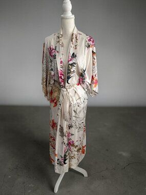 NATORI Floral Slip Belted Robe Size Small